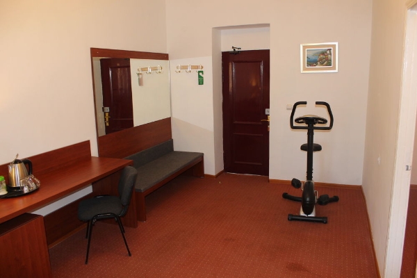 Diligence Hotel (Dilijan)